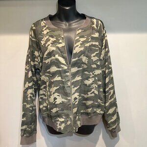 Lightweight, Camouflage Jacket  (size L)